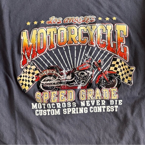 Retro-Style Motorcycle Graphic Tee - Picture 3 of 4